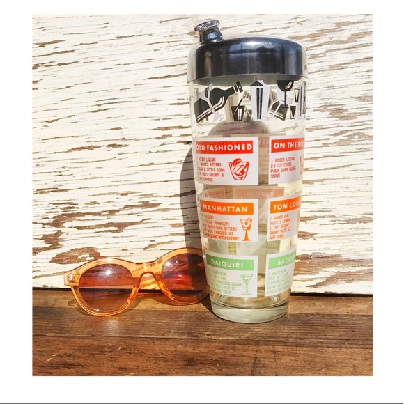 Vintage Mid Century Modern Cocktail Shaker - Picture 1 of 9